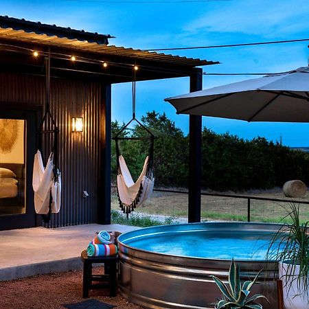 Container Haus Pet Friendly With Cowboy Pool Villa Fredericksburg Buitenkant foto