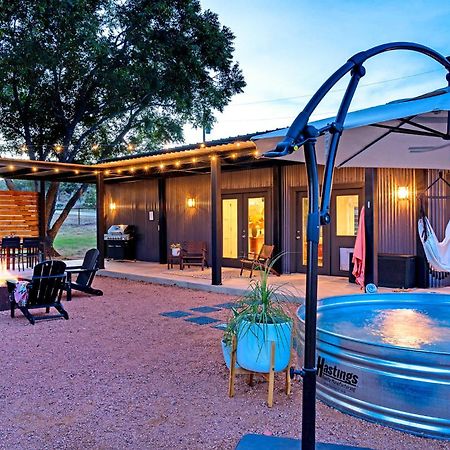 Container Haus Pet Friendly With Cowboy Pool Villa Fredericksburg Buitenkant foto