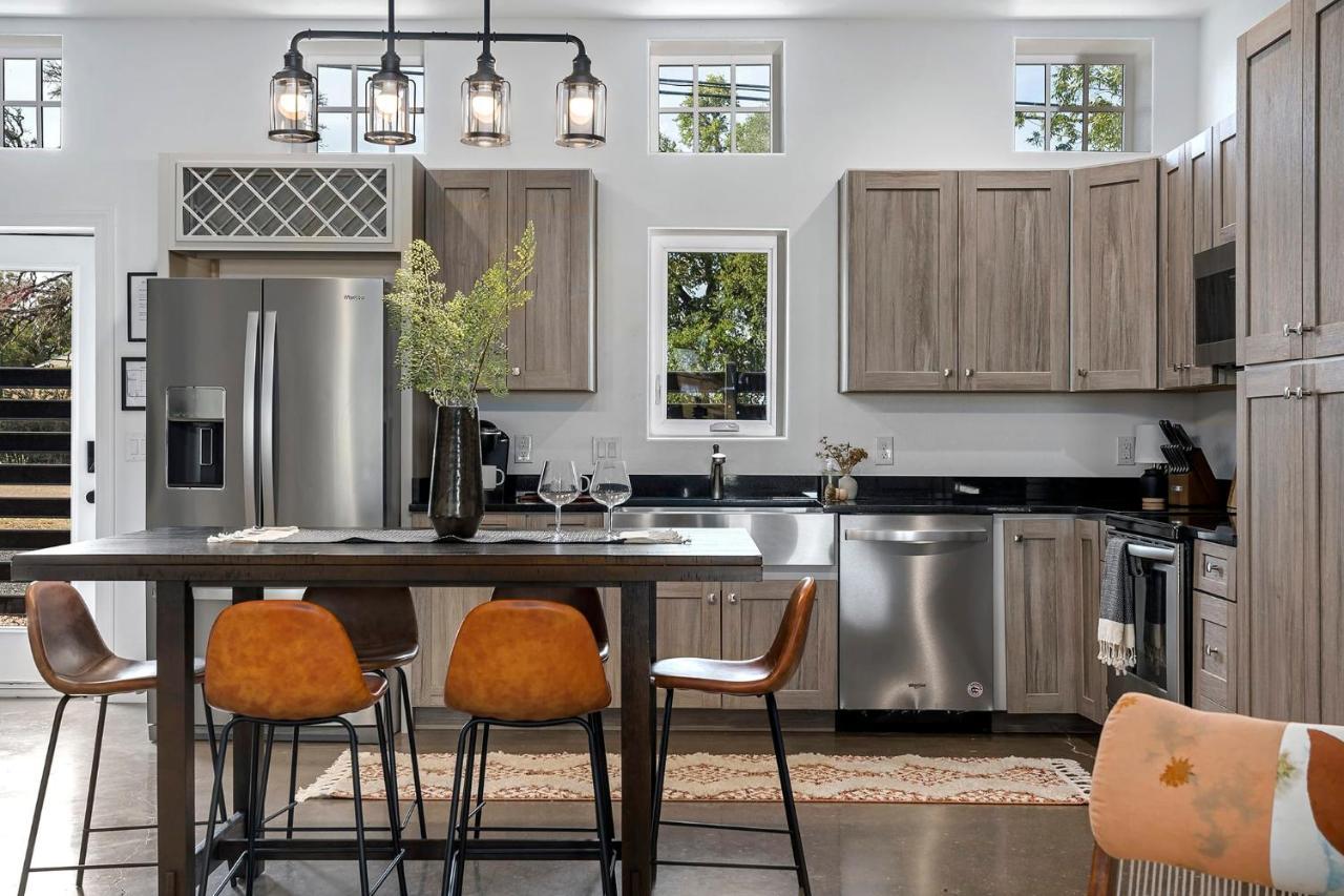 Container Haus Pet Friendly With Cowboy Pool Villa Fredericksburg Buitenkant foto