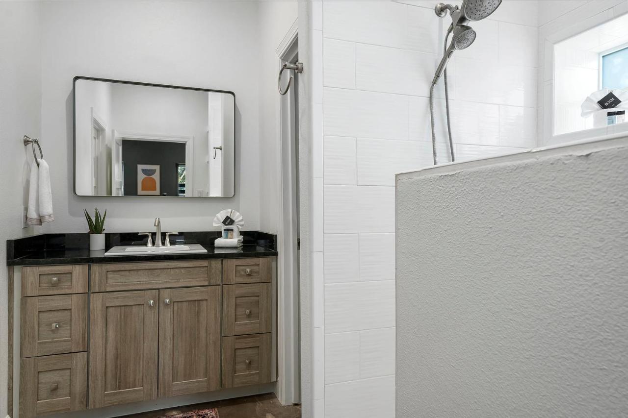 Container Haus Pet Friendly With Cowboy Pool Villa Fredericksburg Buitenkant foto