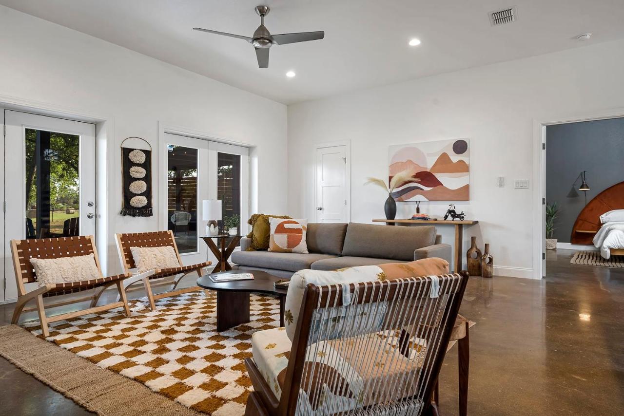 Container Haus Pet Friendly With Cowboy Pool Villa Fredericksburg Buitenkant foto